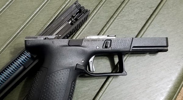 cz p10 c field strip